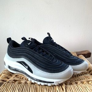 NIKE Womens Airmax 97’ Sneakers in Spruce Aura